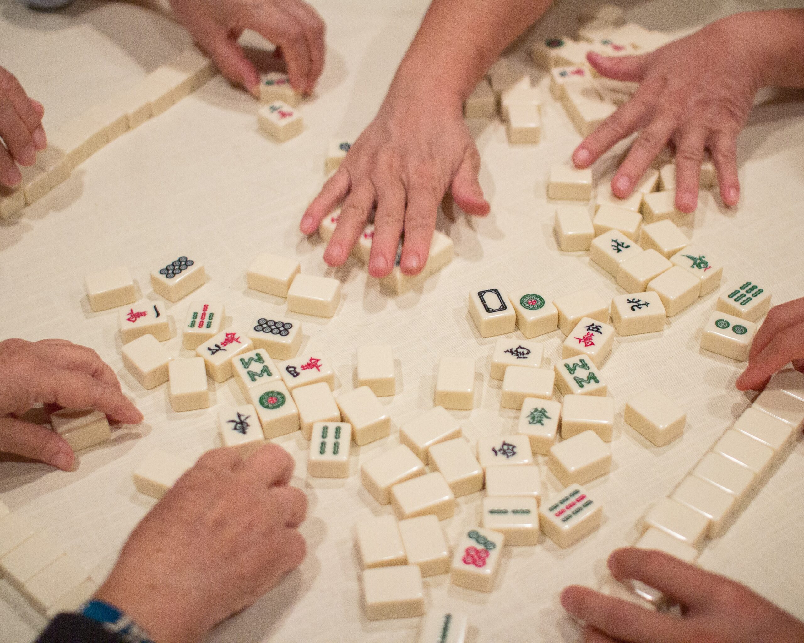 Mahjong Spiel – Spielanleitung, Spielzubehör, Spielsteine