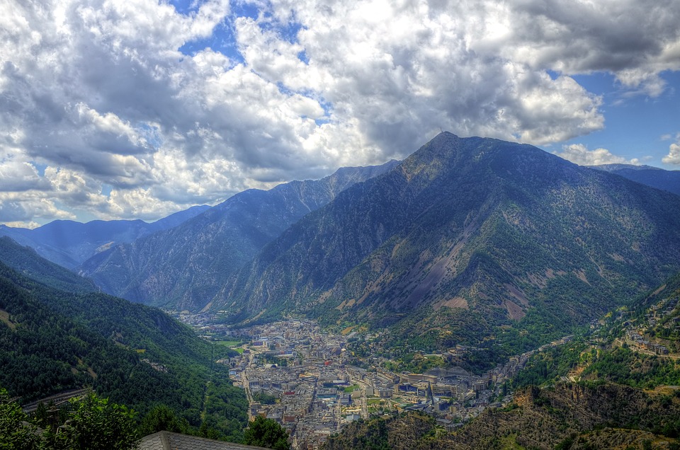 Andorra la Vella Steckbrief – Geschichte, Klima