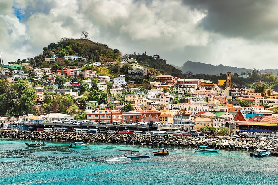 St. George’s, Grenada Steckbrief – Geschichte, Klima, Muskatnuss