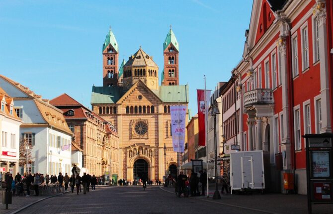 Speyer Steckbrief - Sehenswürdigkeiten, nennenswerte Einheimische
