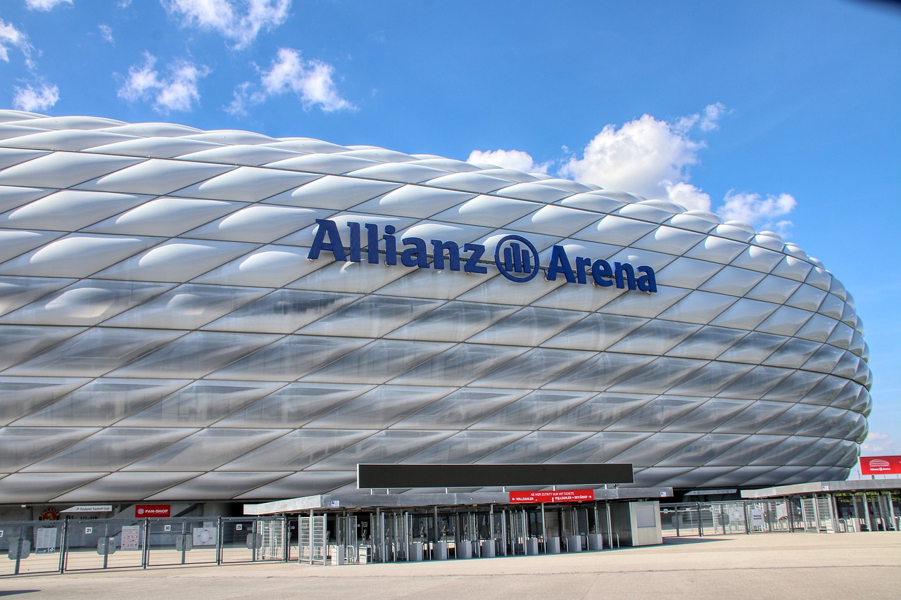 Allianz Arena Steckbrief & Bilder