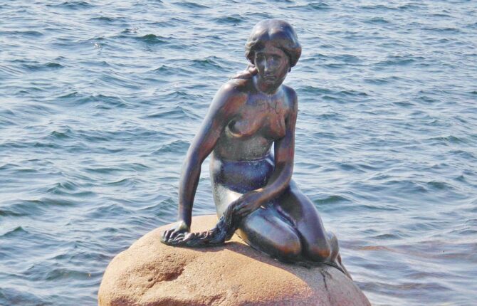 Die kleine Meerjungfrau (Statue in Kopenhagen) - Steckbrief & Bilder